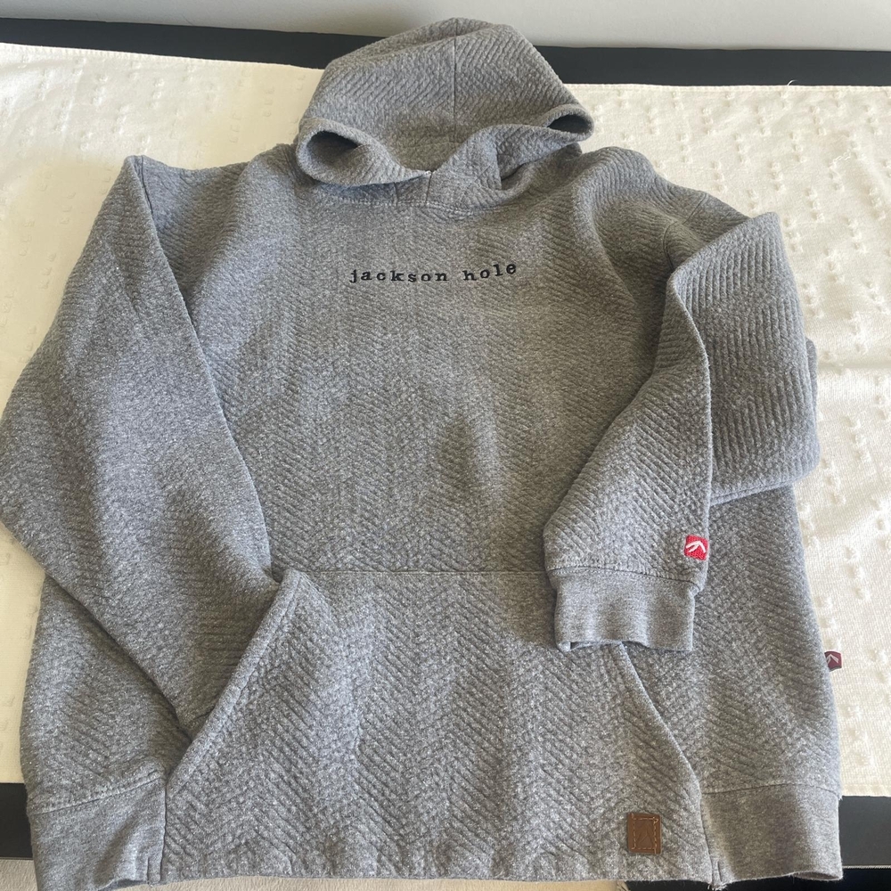 Jackson Hole Gray Men's Sweater Size Medium